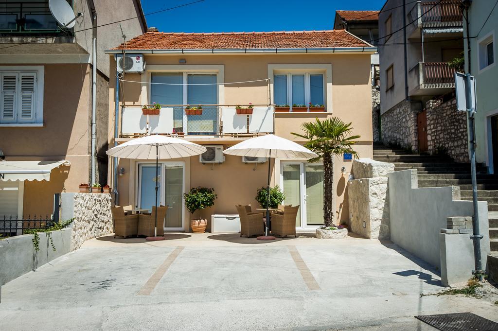 Sebenicum Apartments Sibenik Bagian luar foto