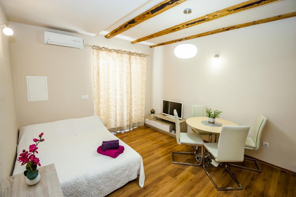 Sebenicum Apartments Sibenik Bagian luar foto