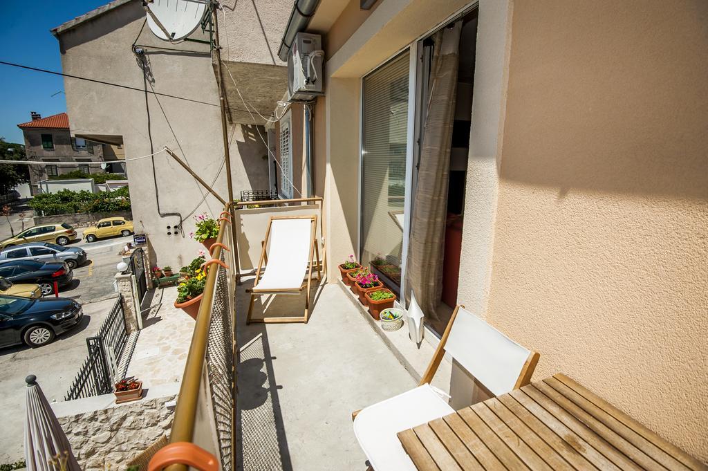 Sebenicum Apartments Sibenik Bagian luar foto