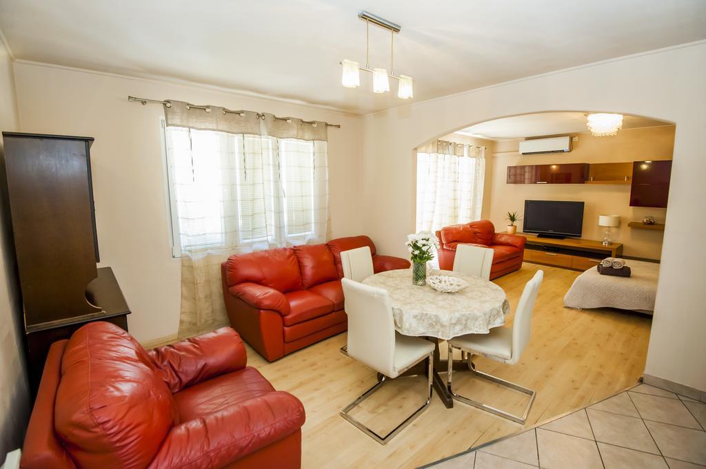 Sebenicum Apartments Sibenik Bagian luar foto